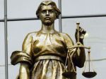 Упраўленне юстыцыі прызнала: віцебскія суддзі не грэбуюць пераступіць закон